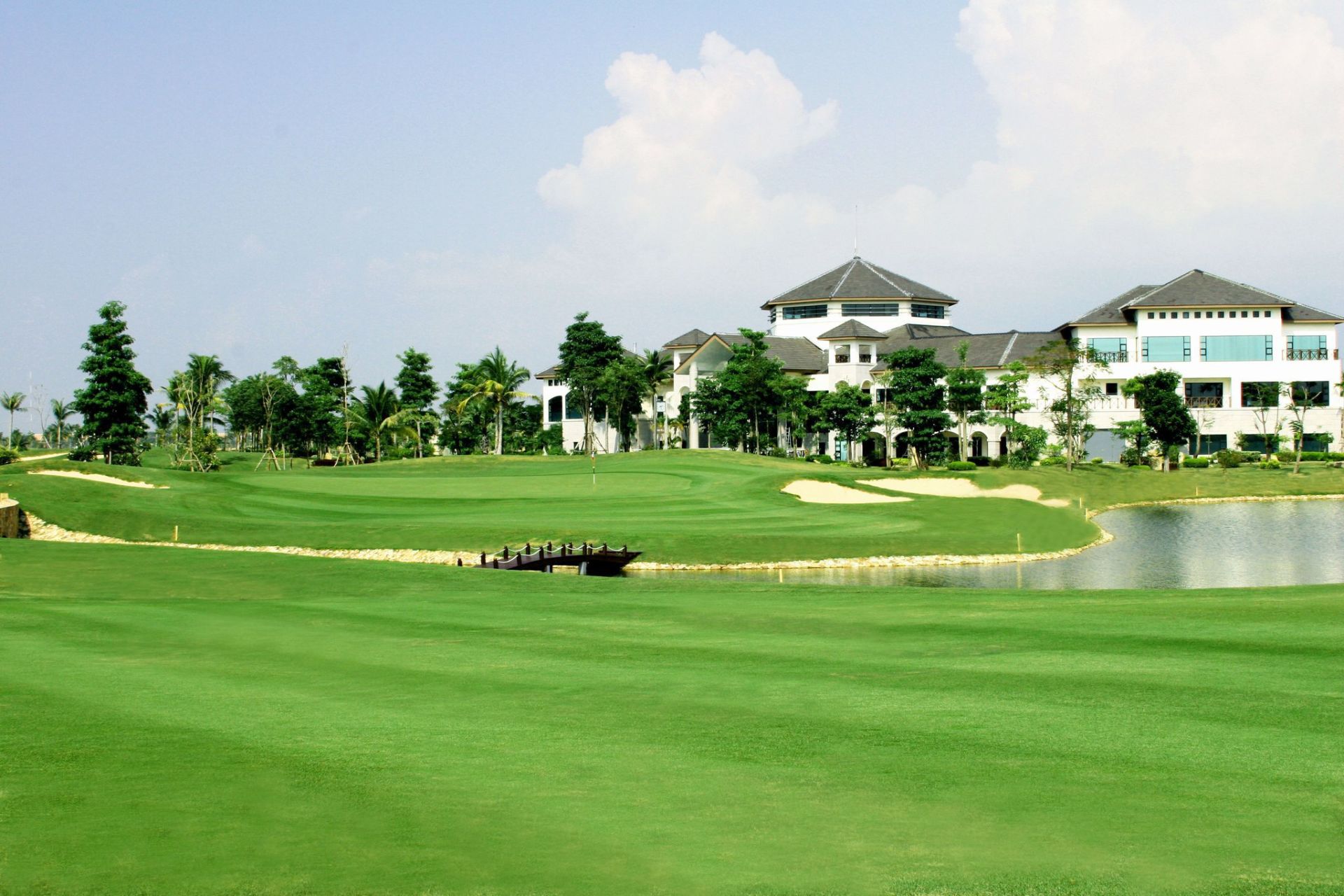 Vietnam Golf & Country Club, Ho Chi Minh City - Book Golf Holidays, Flights & Breaks
