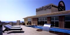 Hotel 525