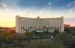Rosen Plaza Hotel