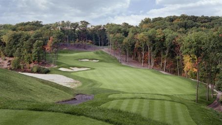 Red Tail Golf Club, Boston