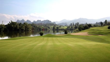Sky Lake Resort & Golf Club